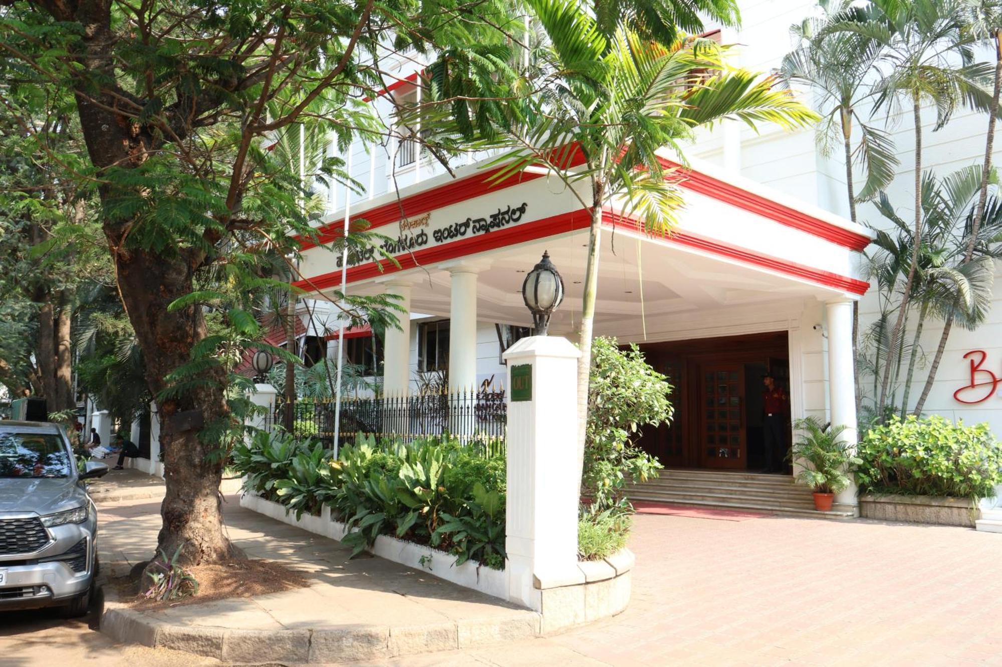 Nalapad'S Hotel Bangalore International Exterior photo